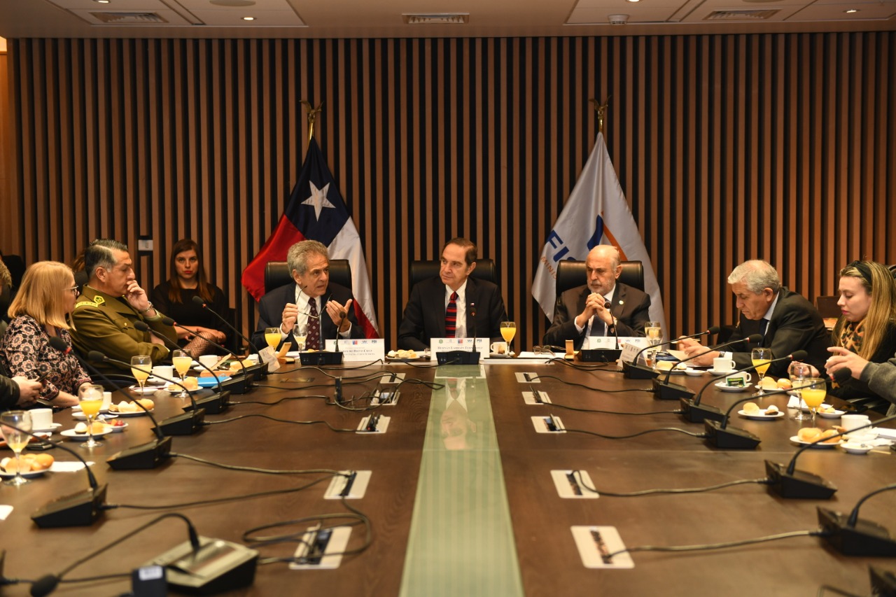 01:10 Presidente de la Corte Suprema encabezó encuentro interinstitucional con medios de prensa para difundir Ley de entrevista videograbada